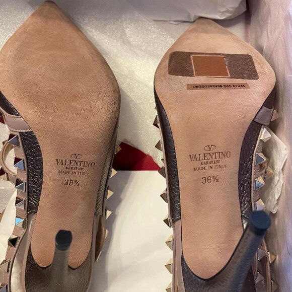 Valentino Garavani Rockstud Cage Leather Pumps with Studs **BRAND NEW** - Picture 2 of 9